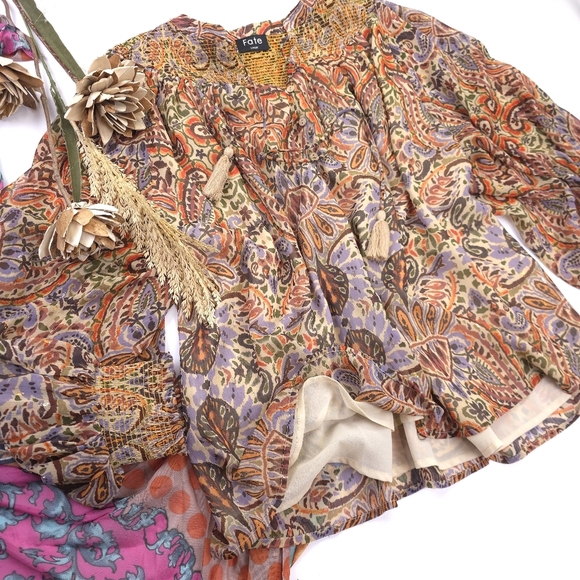 Fate Sheer Lined Women's Multicolor Paisley Button Down Top Sz L - Picture 2 of 13